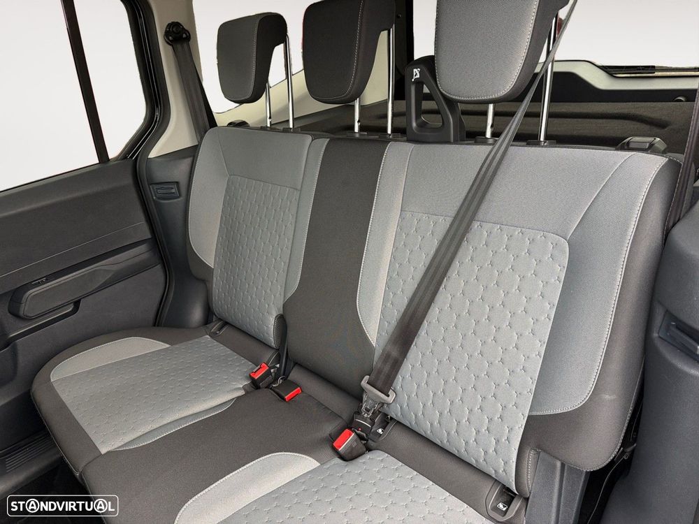 Ford Tourneo Courier 1.0 EcoBoost Titanium DCT - 13