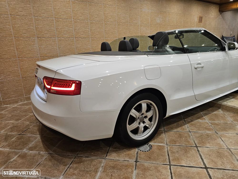 Audi A5 Cabrio 2.0 TDi quattro S-line - 4