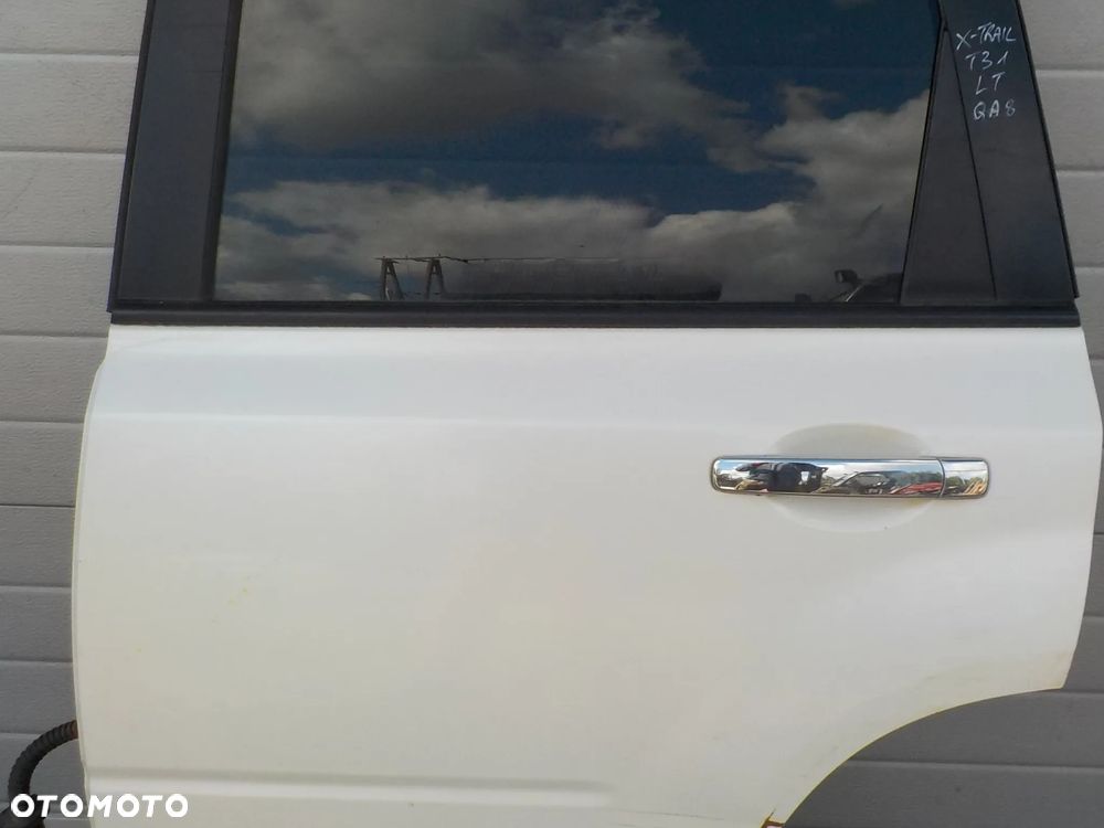 NISSAN X-TRAIL T31 LIFT DRZWI LEWE TYŁ TYLNE  KOLOR QA8 - 1