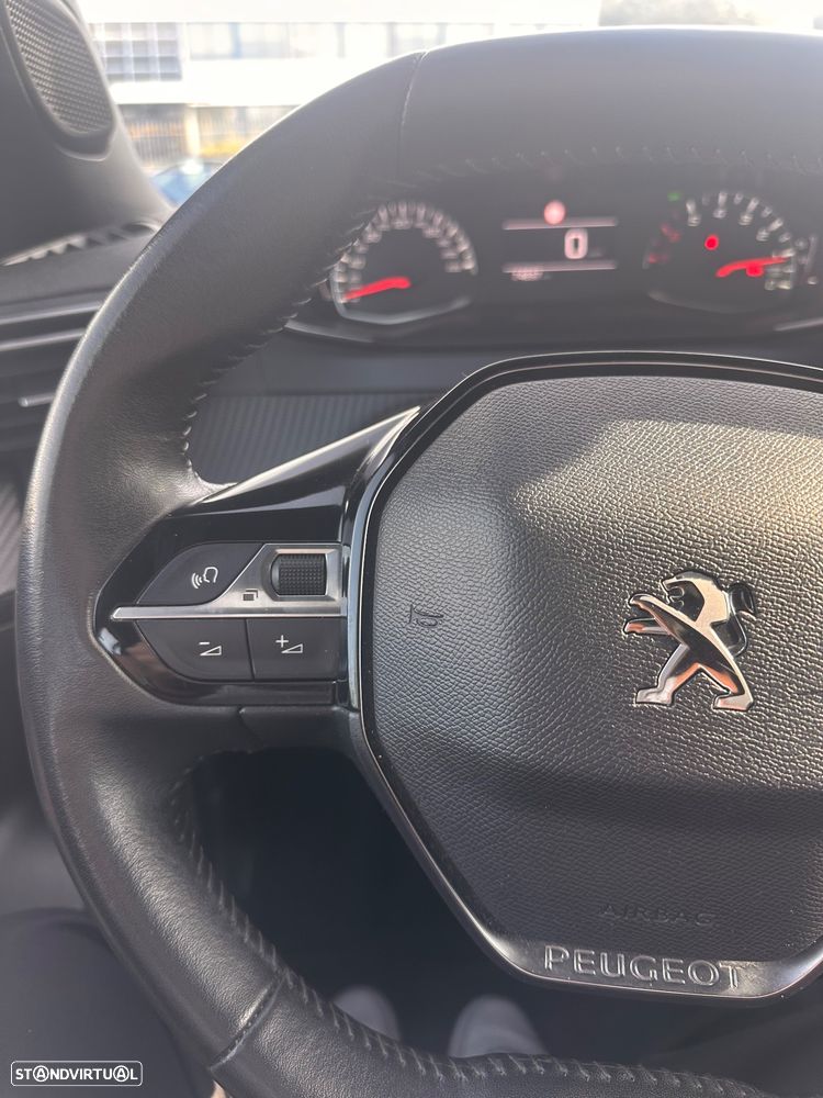 Peugeot 2008 1.2 PureTech Active Pack - 25