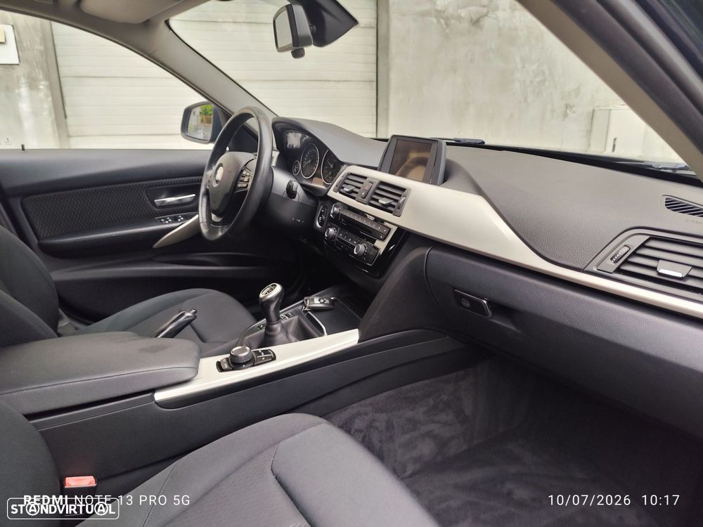 BMW 320 d - 30