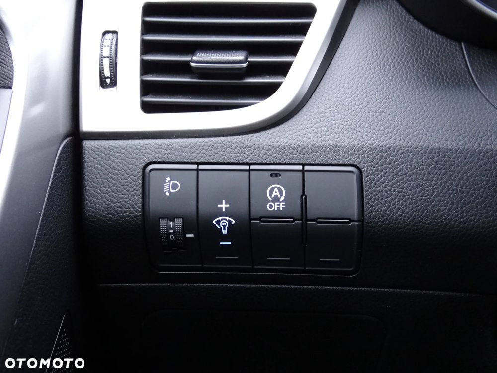 Hyundai i30 blue Kombi 1.6 CRDi Classic Navigation - 31