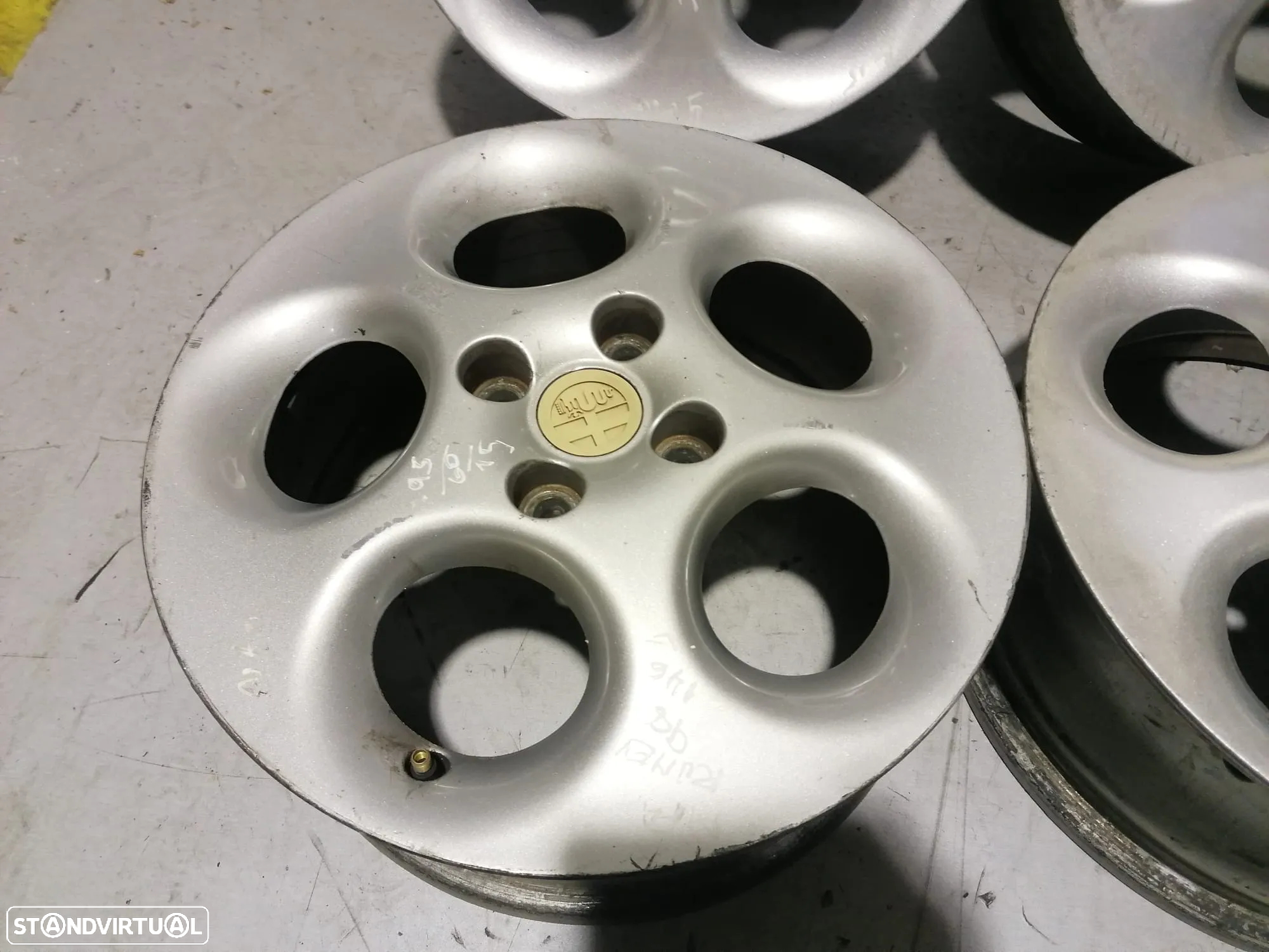 Jantes 15 polegadas Alfa Romeo - 2