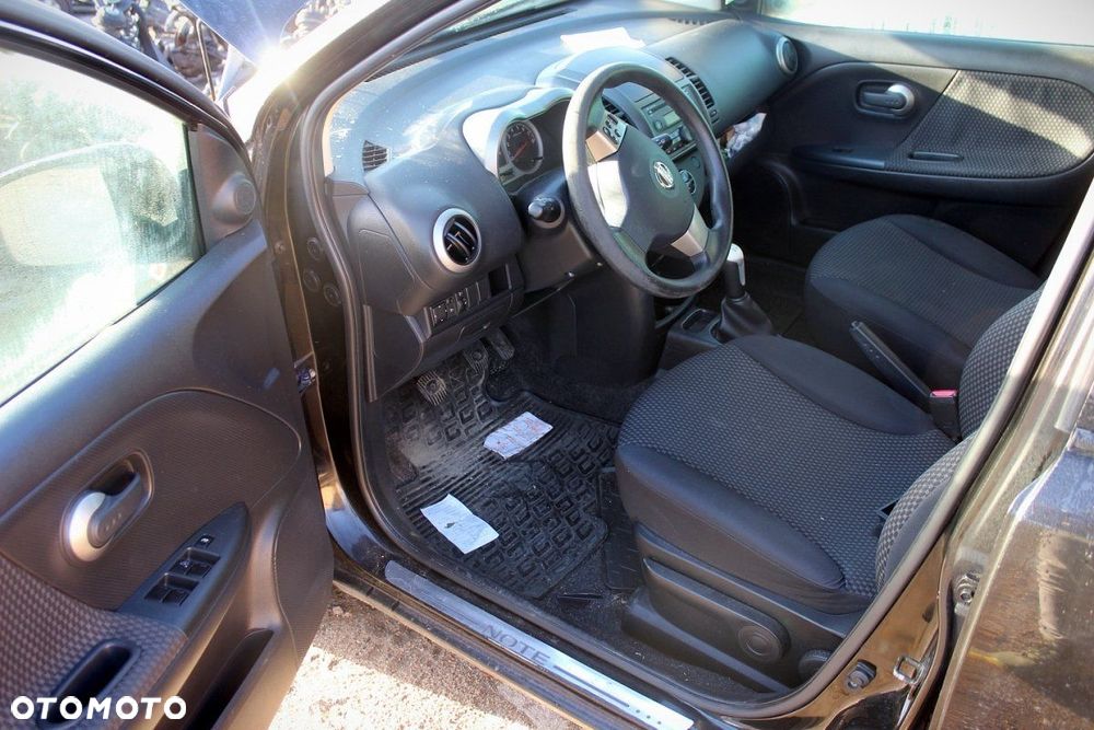 Nissan Note E11 2006 1.4i Hatchback 5-drzwi (MASKA, ZDERZAK, LAMPA, BŁOTNIK, DRZWI, SZYBA, FOTEL) - 6