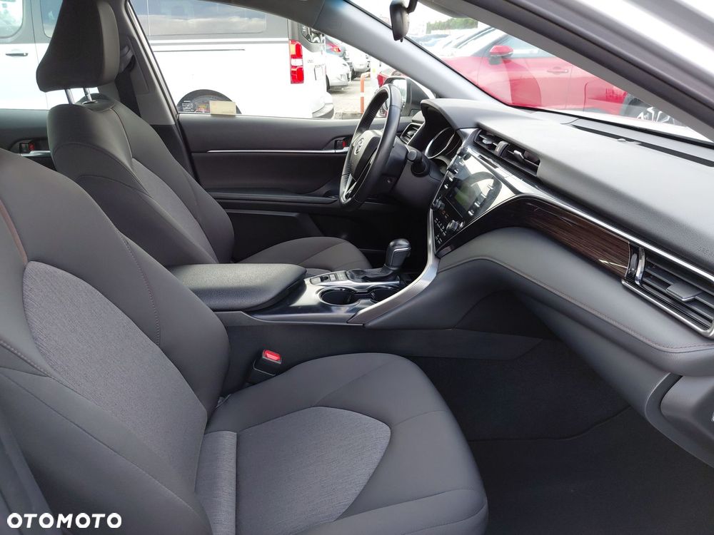 Toyota Camry 2.5 Hybrid Prestige CVT - 9