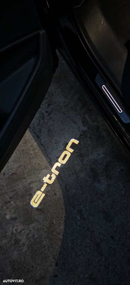 Audi Q8 Sportback e-tron 55 quattro Advanced - 35