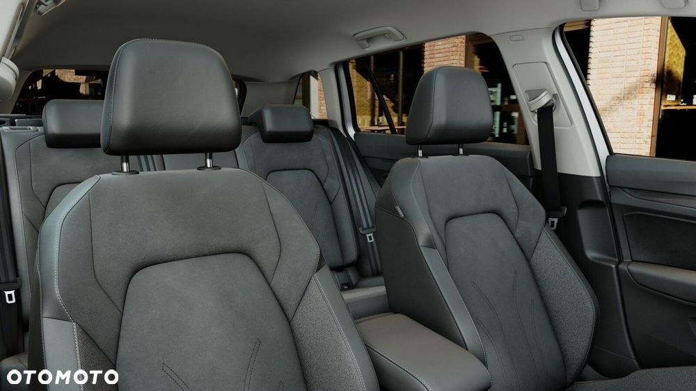 Volkswagen Golf Variant - 11