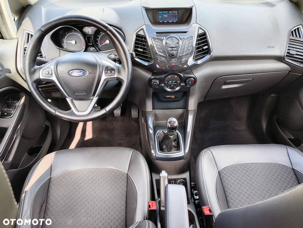 Ford EcoSport 1.5 TDCi TITANIUM - 12