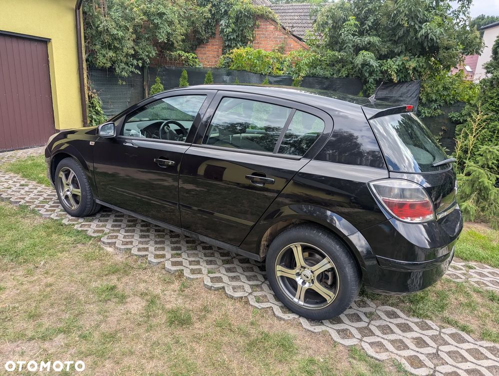Opel Astra 1.6 111 - 1