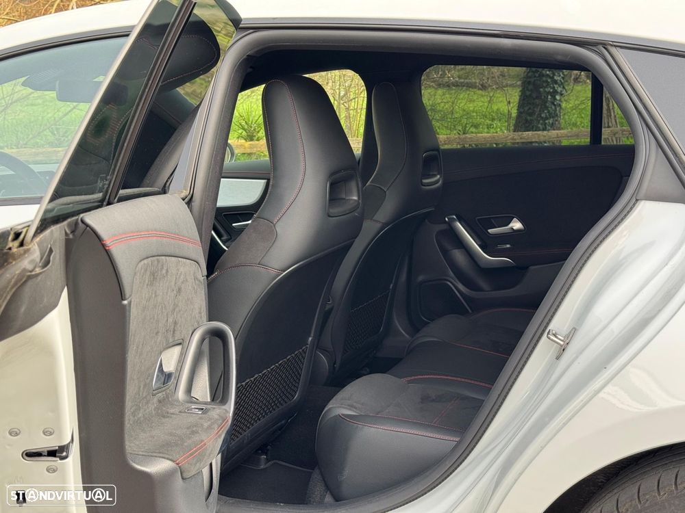 Mercedes-Benz CLA 250 e Shooting Brake AMG Line - 29