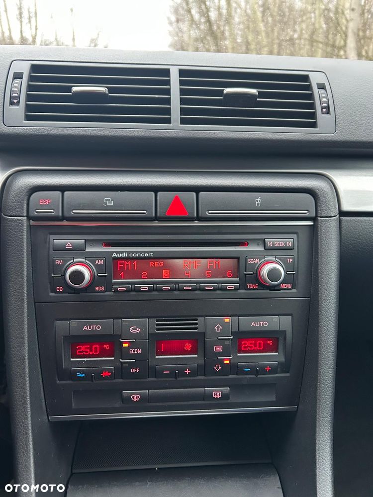 Audi A4 Limousine 2.0 TDI DPF - 17