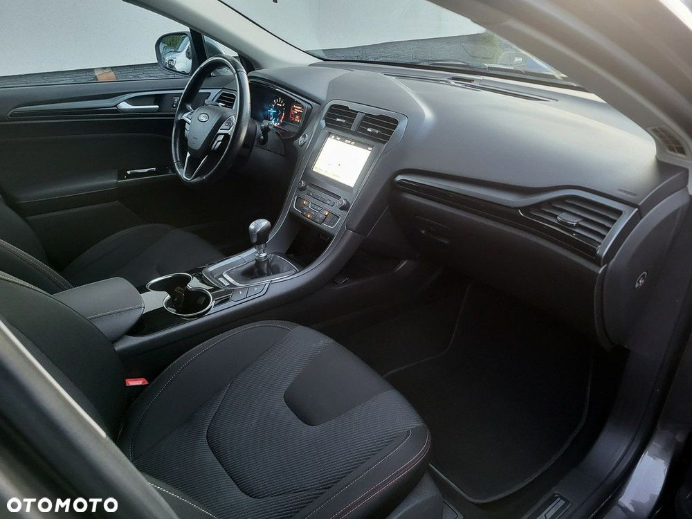 Ford Mondeo - 10