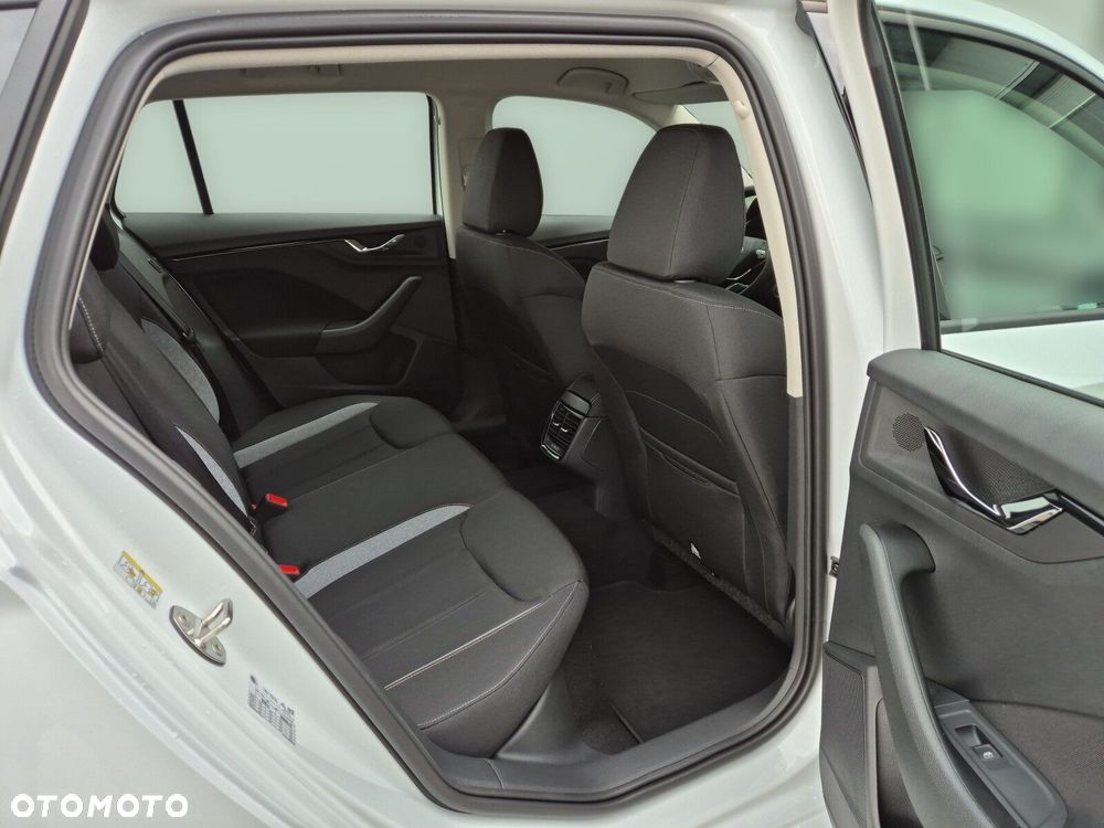 Skoda Scala 1.0 TSI Drive DSG - 15