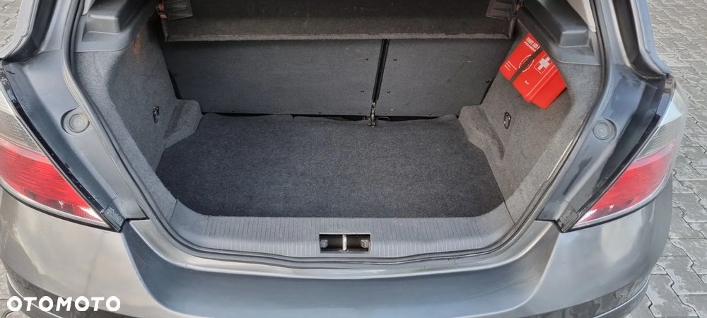 Opel Astra III 1.6 Enjoy - 9