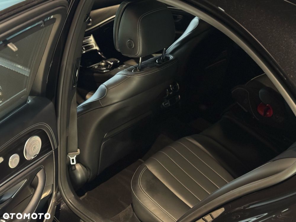 Mercedes-Benz Klasa E 400 4-Matic 9G-TRONIC - 10