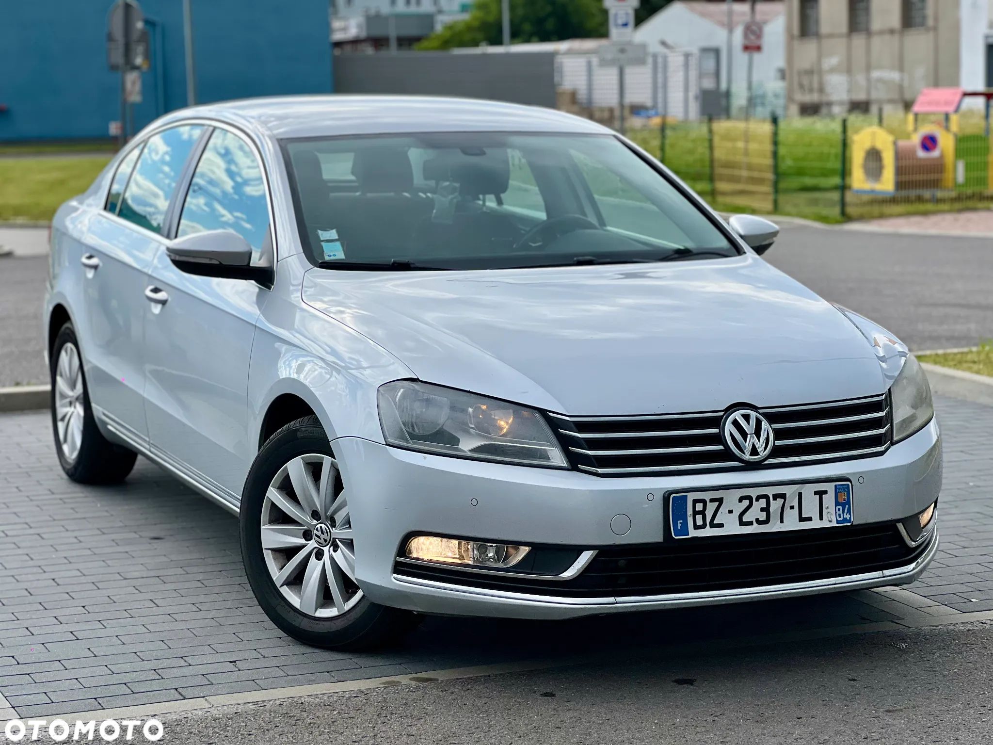 Volkswagen Passat 2.0 TDI DSG BlueMotion Technology Comfortline - 1