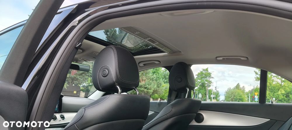 Mercedes-Benz Klasa E 220 d 9G-TRONIC - 24