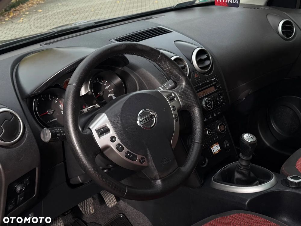 Nissan Qashqai 2.0 4 x 4 tekna - 7