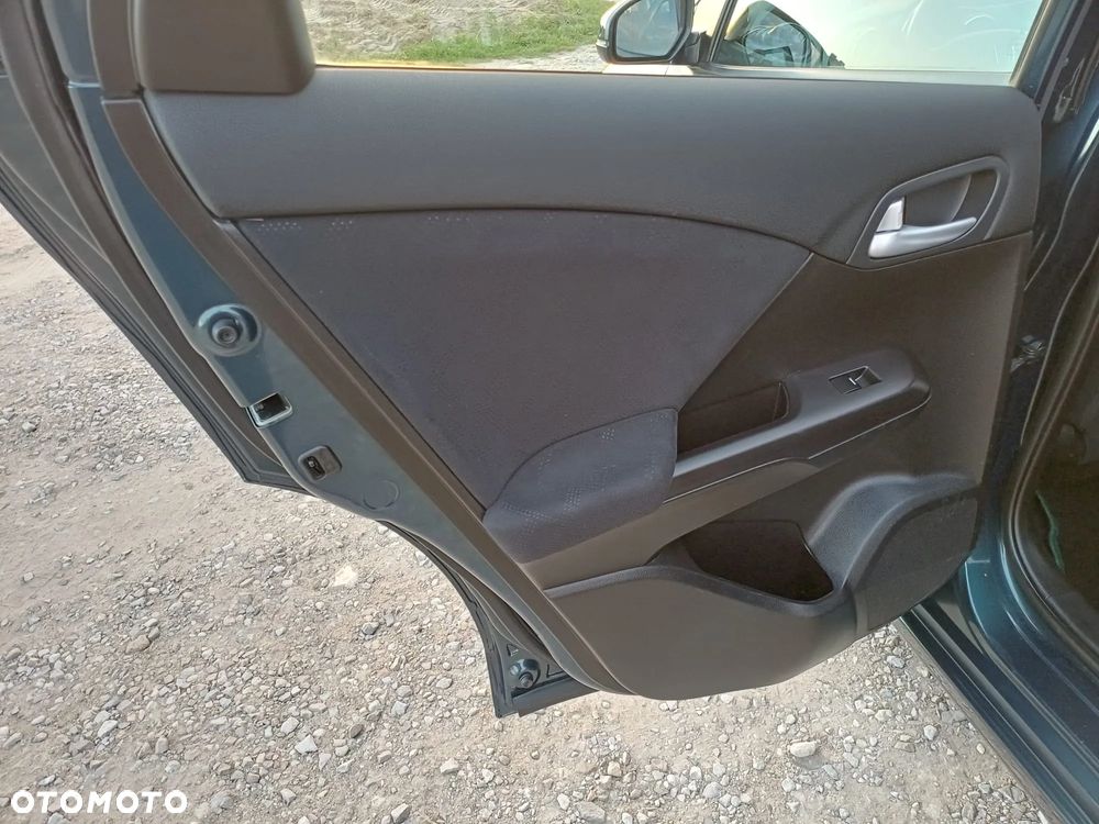 Honda Civic 1.6 i-DTEC Lifestyle Black Edition - 21