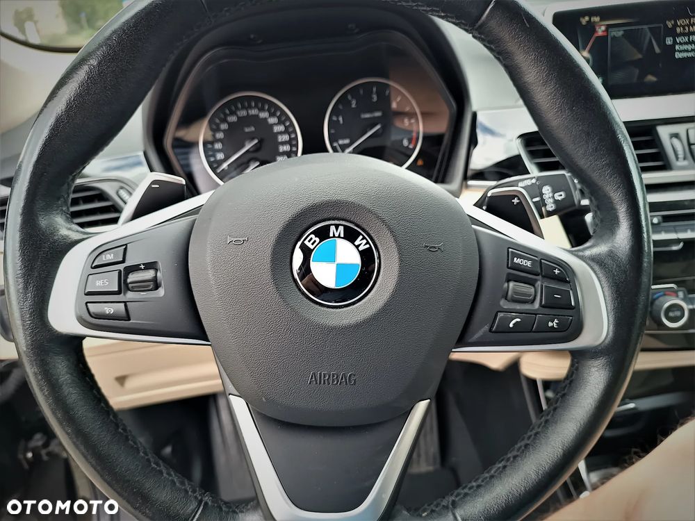 BMW X1 xDrive20d - 16