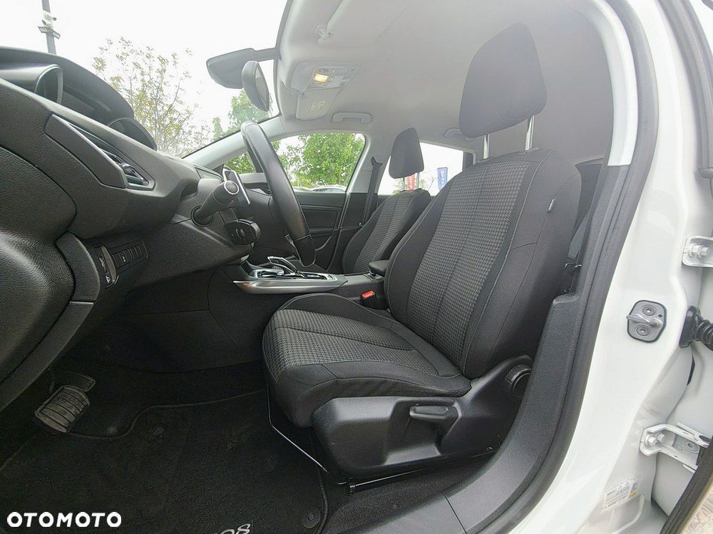 Peugeot 308 - 36