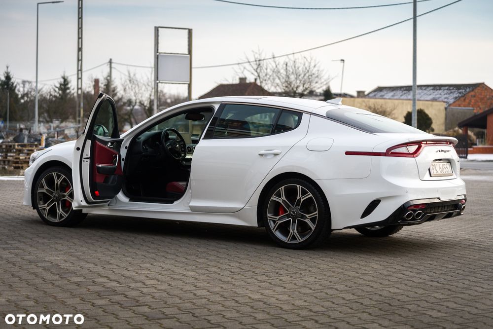 Kia Stinger 3.3 T-GDI V6 GT AWD - 4