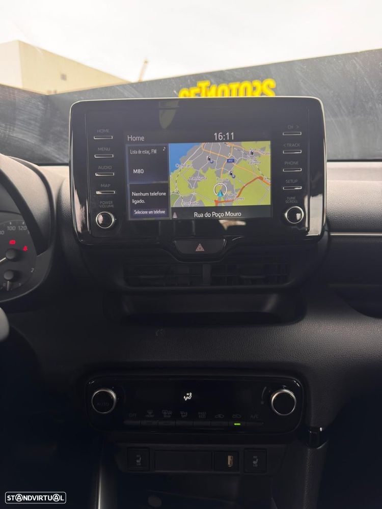 Toyota Yaris 1.5 HDF Comfort Plus - 13