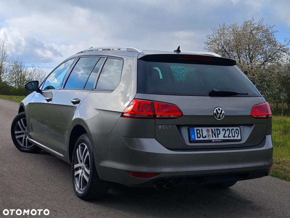 Volkswagen Golf 2.0 BlueTDI Highline - 3