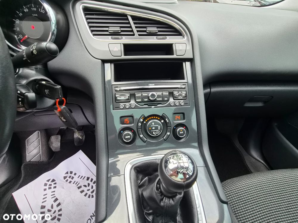 Peugeot 5008 1.6 HDi Style - 14