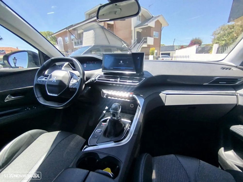 Peugeot 5008 1.2 PureTech Allure Pack - 20