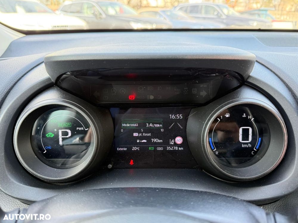 Toyota Yaris - 4
