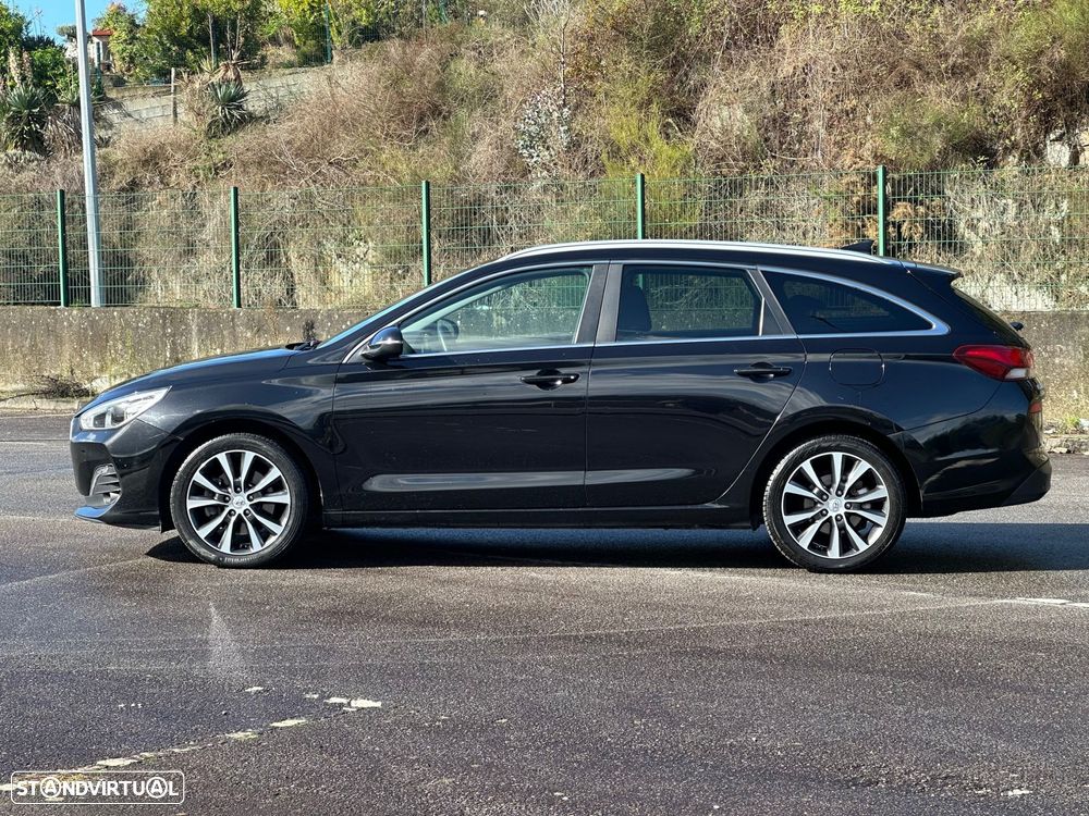 Hyundai i30 SW 1.6 CRDi Style+Navi - 16