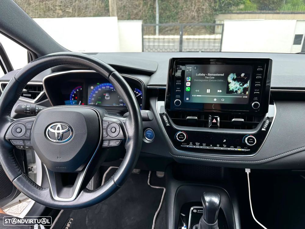 Toyota Corolla 1.8 Hybrid Comfort - 22