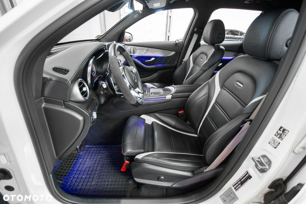 Mercedes-Benz GLC - 23