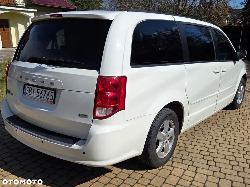 Dodge Grand Caravan - 6