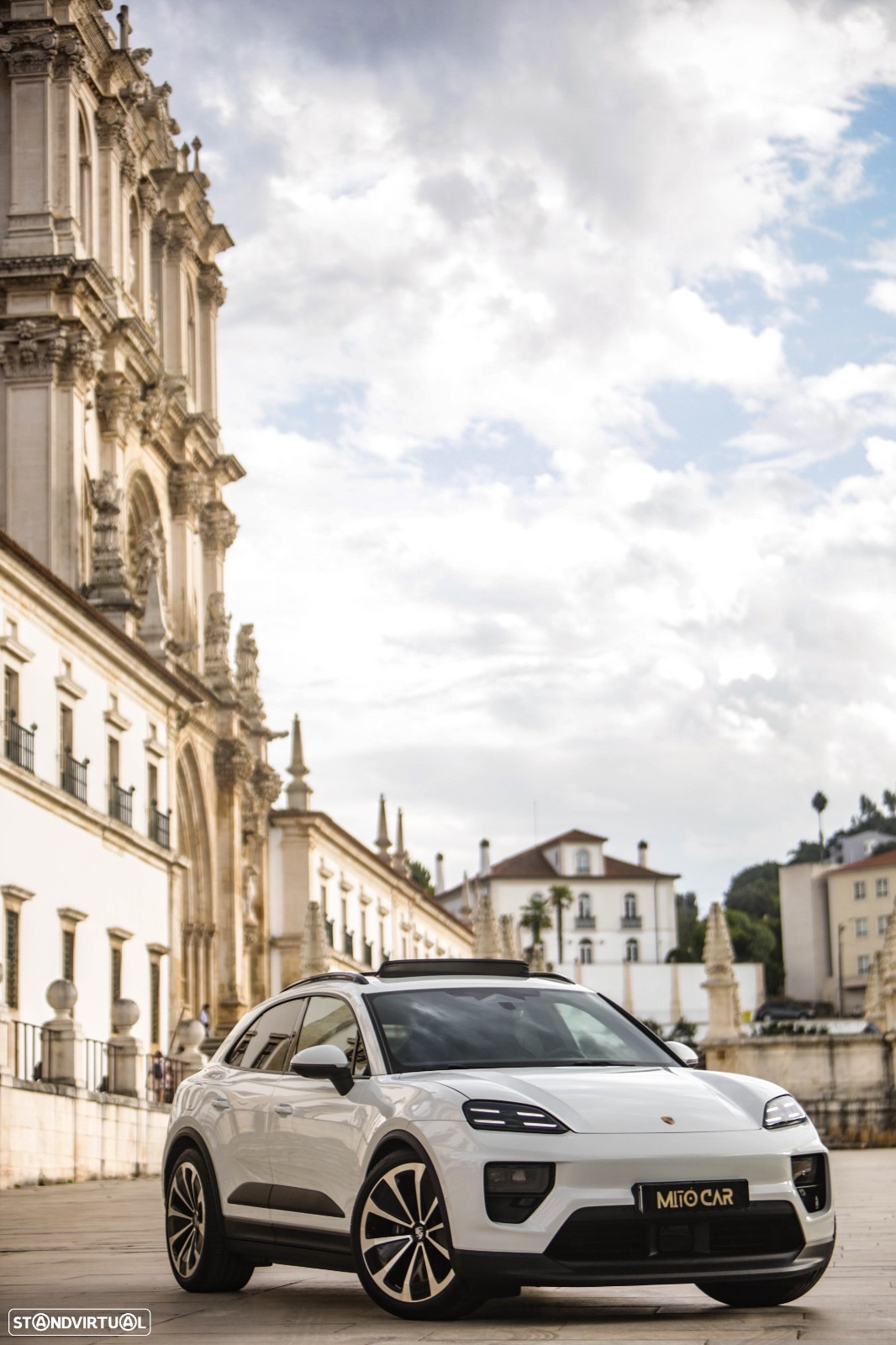 Porsche Macan Electric 4 - 44