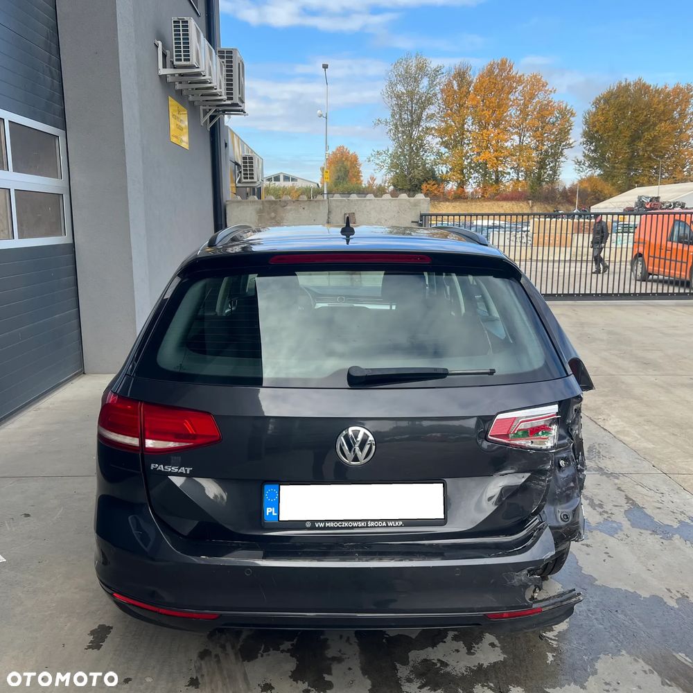 Volkswagen Passat 2.0 TDI BMT Comfortline DSG - 4