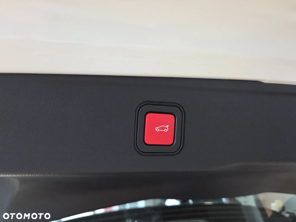 Jeep Avenger 1.2 T3 mHEV Black Edition FWD eDCT6 - 16