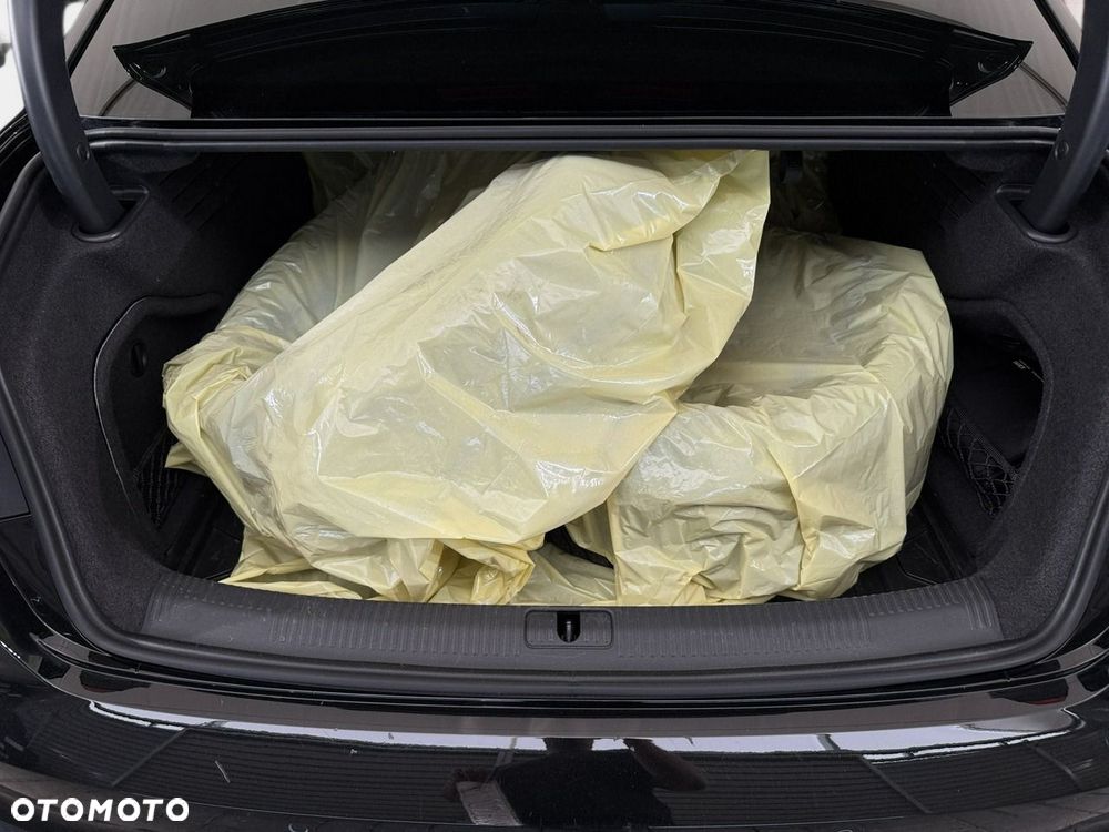 Audi A4 Limousine - 27