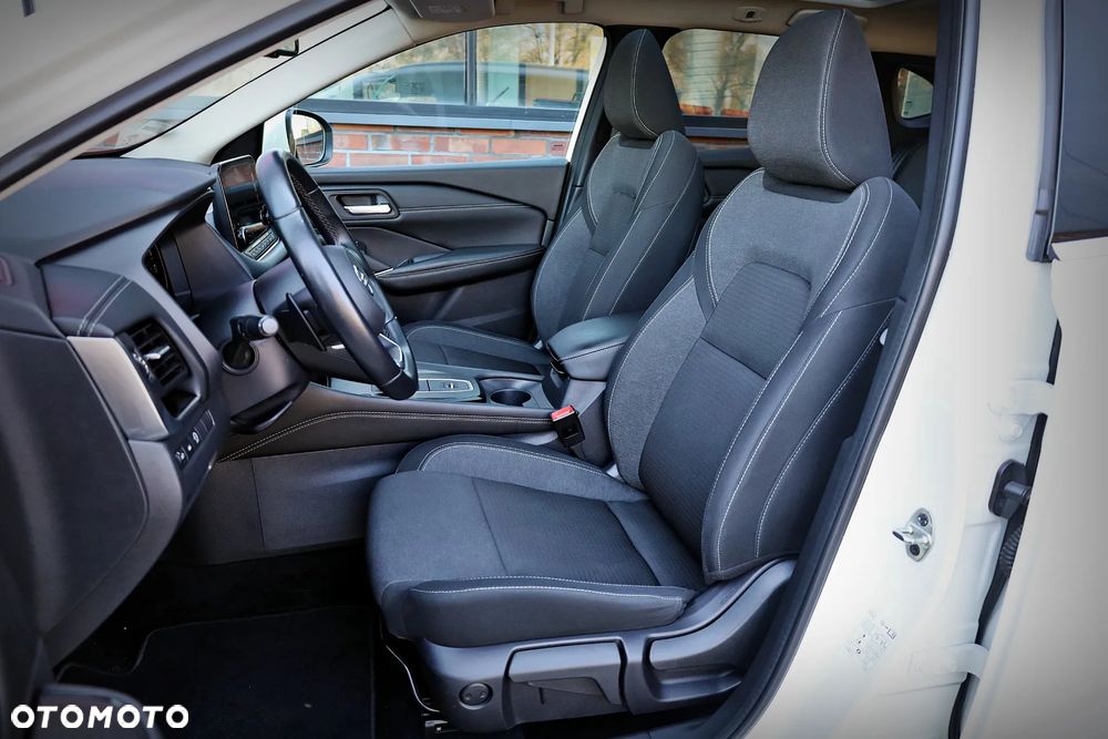 Nissan Qashqai 1.3 DIG-T N-Connecta DCT - 21