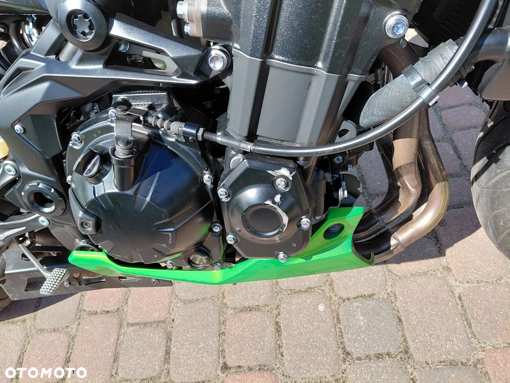 Kawasaki Z 900 - 16