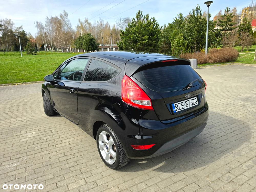 Ford Fiesta 1.25 Ambiente - 14