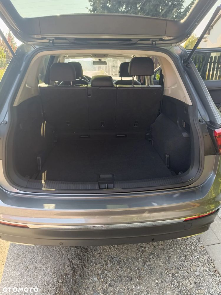 Volkswagen Tiguan Allspace - 15