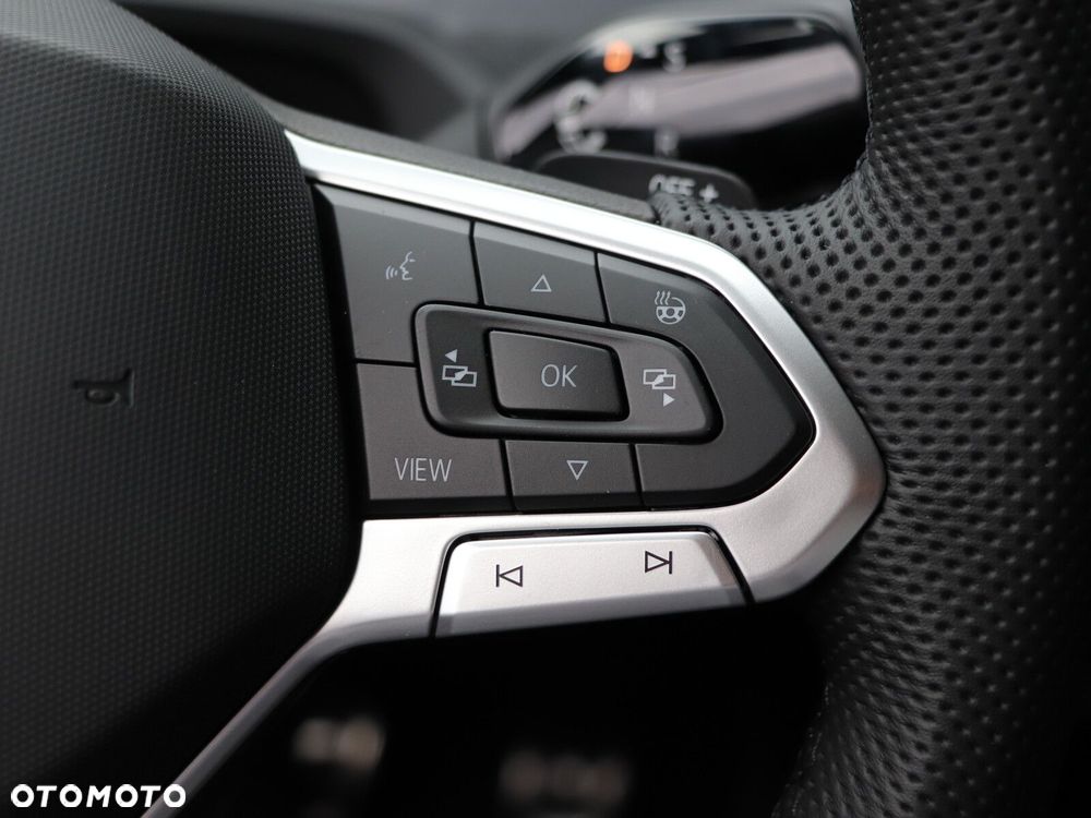 Volkswagen Passat - 27