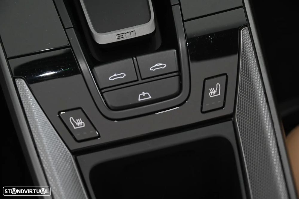 Porsche 911 (992) Carrera 4 PDK - 21