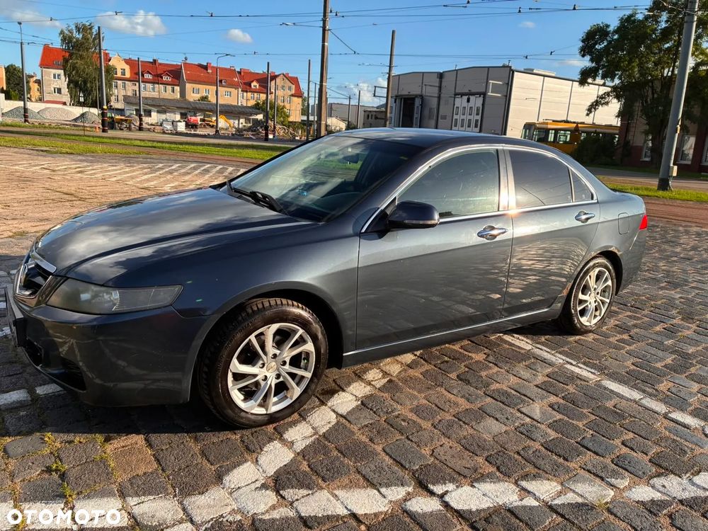 Honda Accord - 1