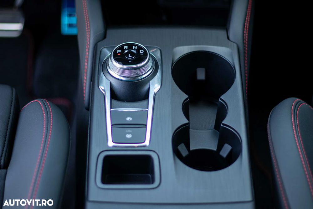 Ford Kuga 2.5 Duratec FWD PHEV ST-Line X - 12