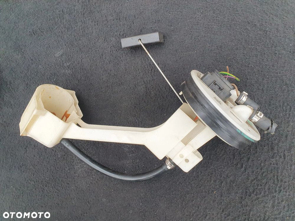 VW PASSAT B5 1.9 CZUJNIK POZIOMU PALIWA PŁYWAK 8E0919673G VDO ORYGINAŁ POSIADAM 4 SZT - 1