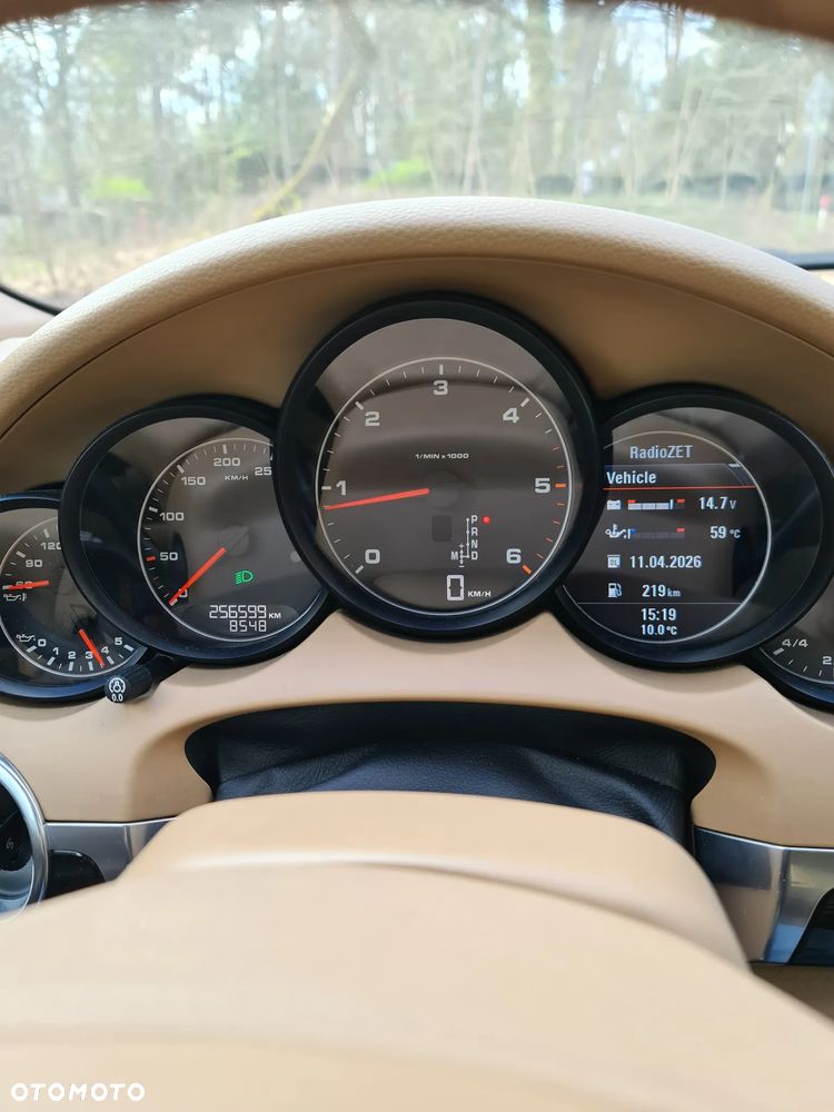 Porsche Cayenne - 14