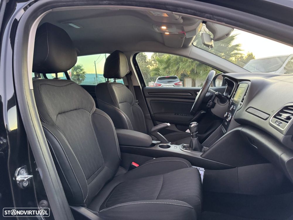 Renault Mégane Sport Tourer 1.5 Blue dCi Limited - 19